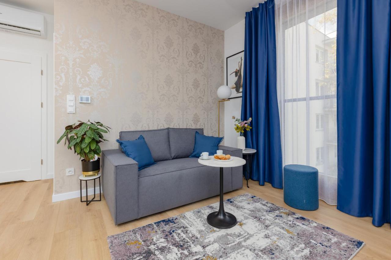 Warszawa Srodmiescie Bonifraterska Apartments By Noclegi Renters Bagian luar foto